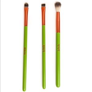 Alamar cosmetics brush trio
